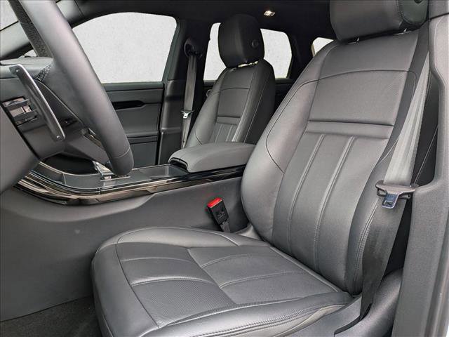Used 2025 Land Rover Range Rover Evoque Dynamic SE image 17