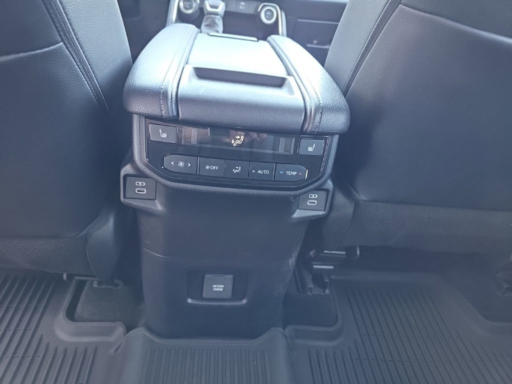 Used 2025 Toyota Grand Highlander AWD Hybrid image 14