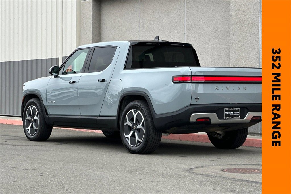 Used 2024 Rivian R1T Adventure image 6