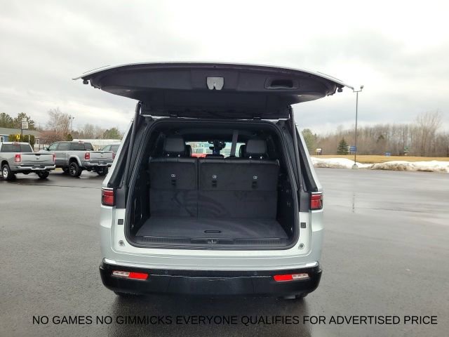 Used 2023 Jeep Wagoneer Series III w/ Convenience Group I image 11