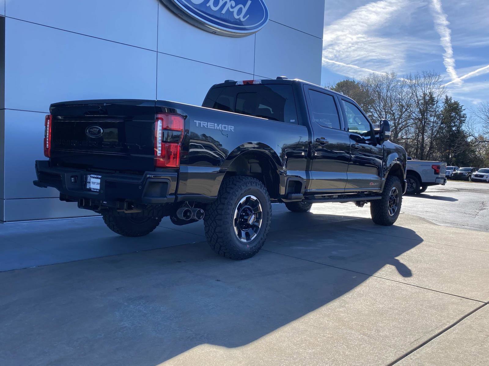 New 2026 Ford F350 Lariat w/ Tremor Off-Road Package AWD/4WD image 4