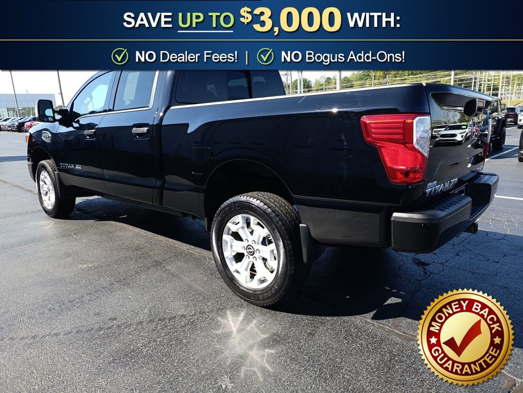 Used 2024 Nissan Titan SV w/ SV Convenience Package image 4
