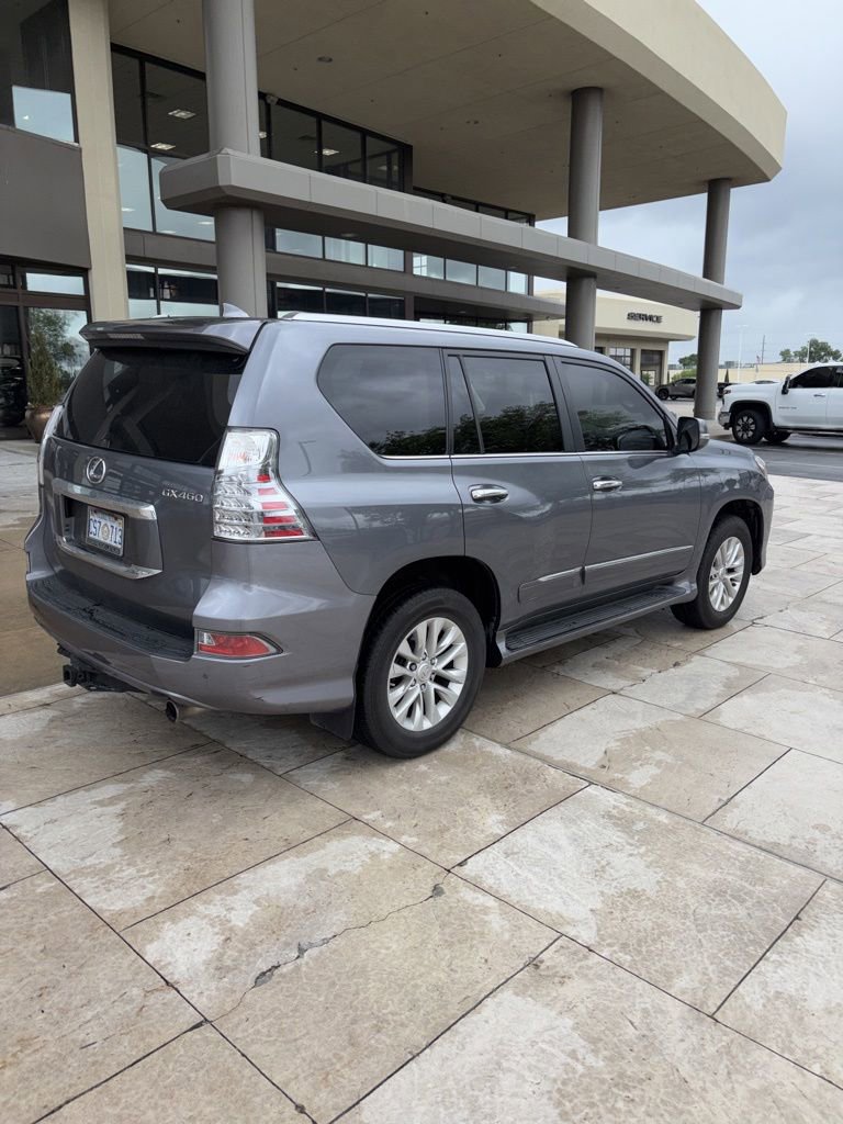 Used 2016 Lexus GX 460 w/ Premium Package AWD/4WD image 9