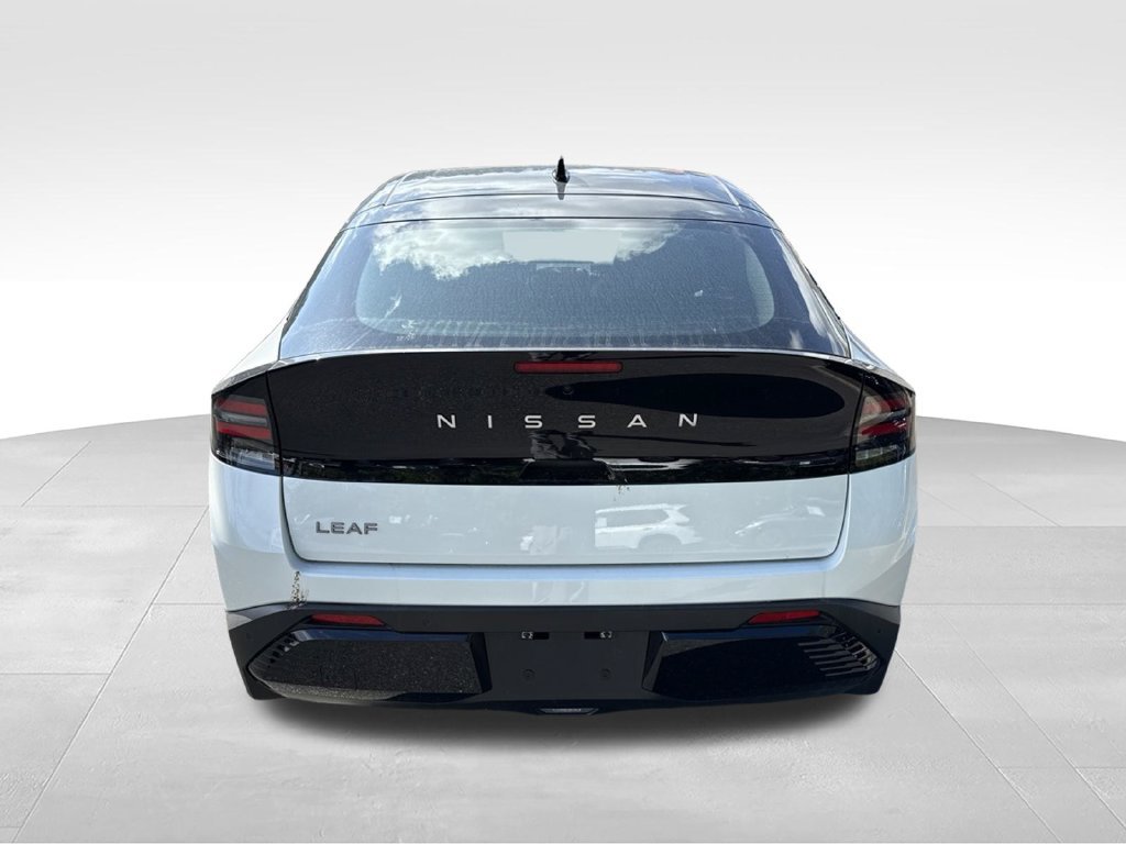 New 2026 Nissan Leaf SV+ w/ Floor Mat Package (SV+) FWD image 6