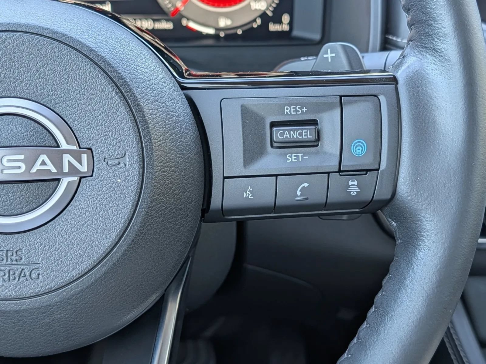 Used 2022 Nissan Rogue Platinum w/ Head-Up Display Package FWD image 22