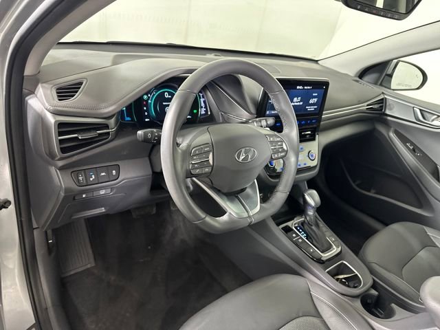 Used 2020 Hyundai Ioniq Limited image 13