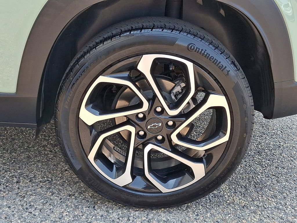 Certified 2024 Chevrolet Trax RS w/ Sunroof Package FWD image 10