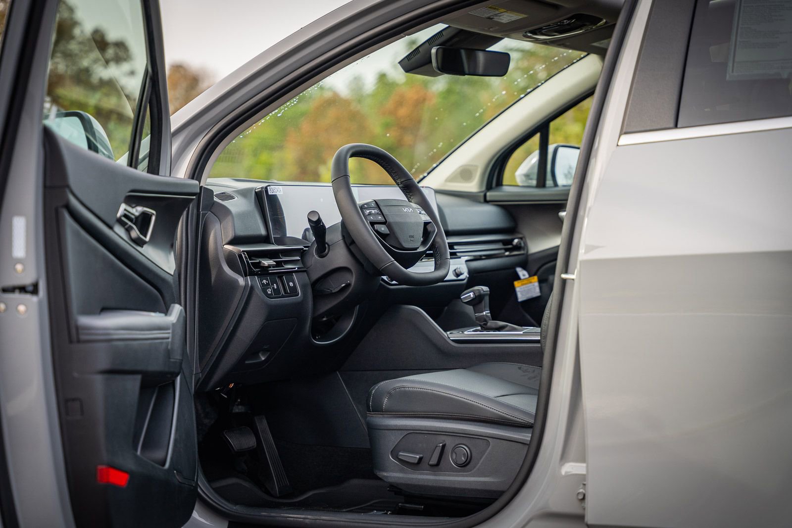 New 2026 Kia Sportage EX w/ EX Panorama Roof Package image 14