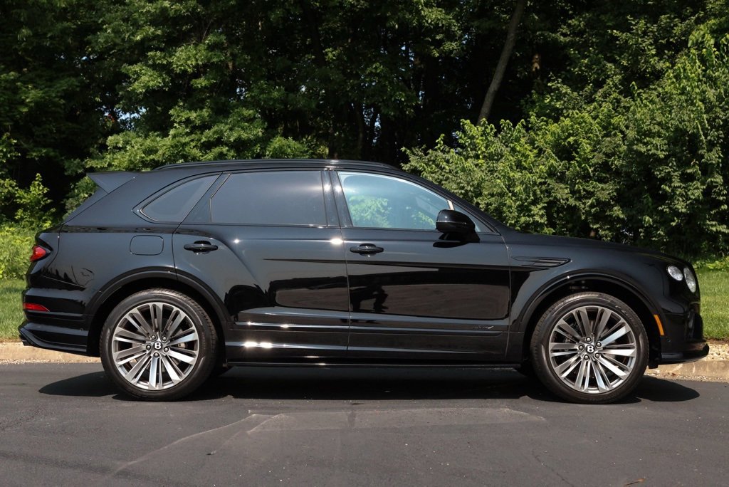 Used 2023 Bentley Bentayga Speed image 16