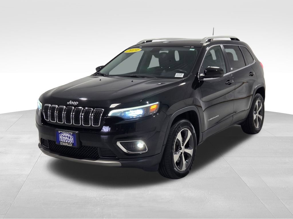 Used 2019 Jeep Cherokee Limited AWD/4WD image 16