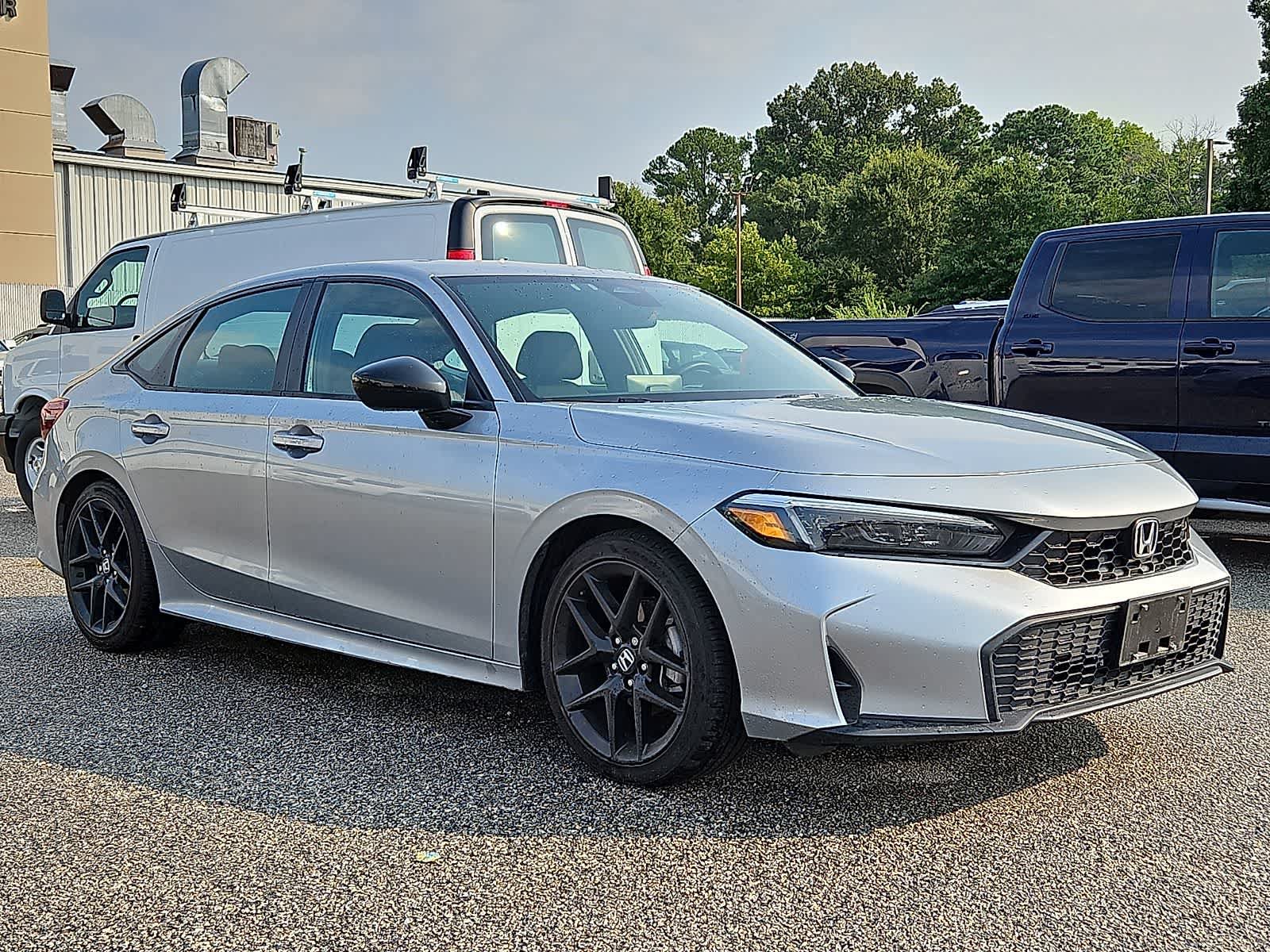 Used 2025 Honda Civic Sport image 2