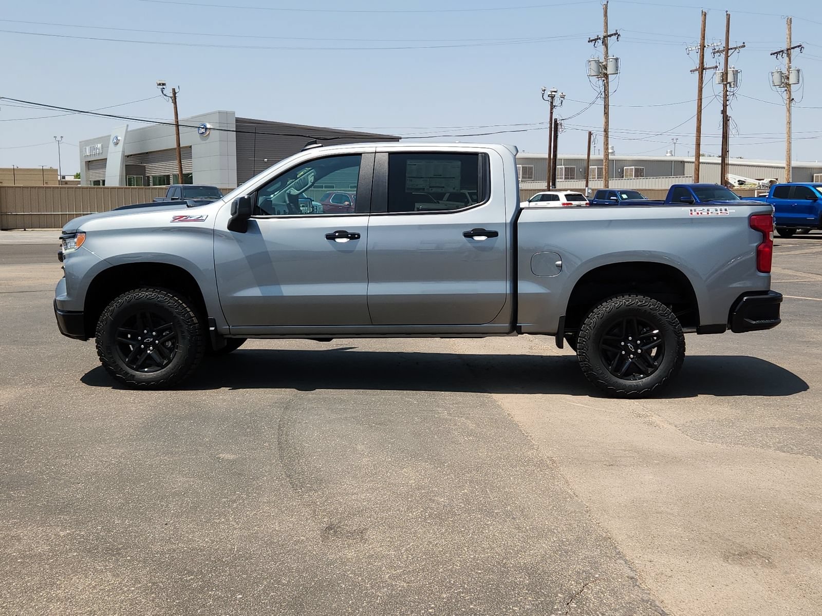 New 2026 Chevrolet Silverado 1500 LT Trail Boss w/ Convenience Package II AWD/4WD image 2