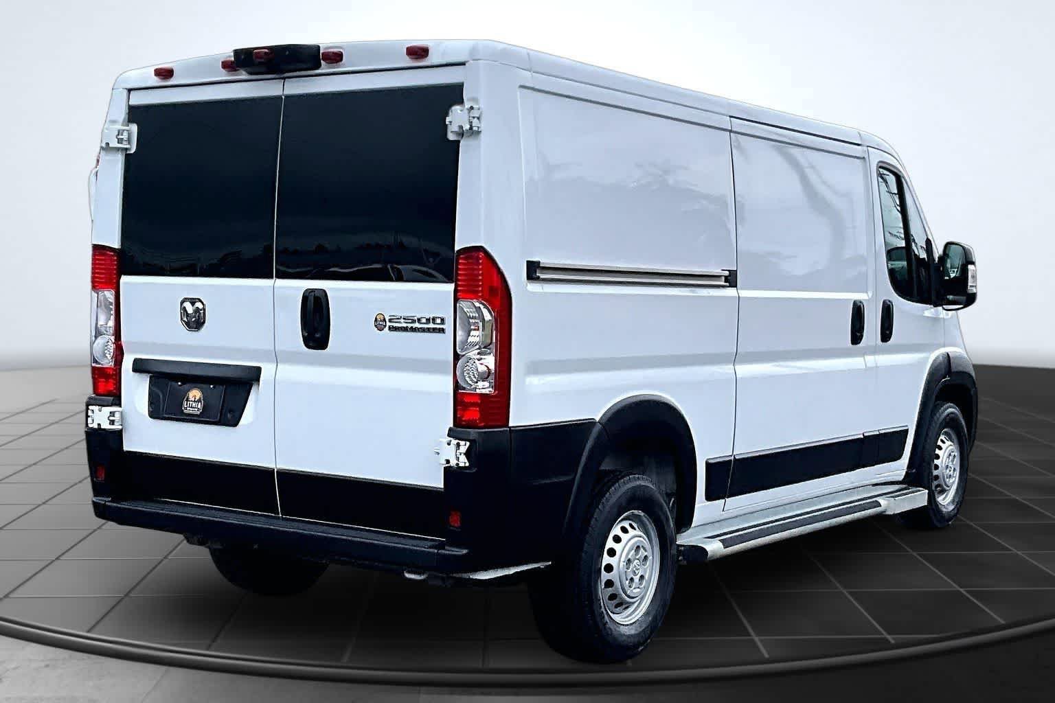 Used 2025 RAM ProMaster 2500 w/ U-Haul Equipment Group FWD image 22