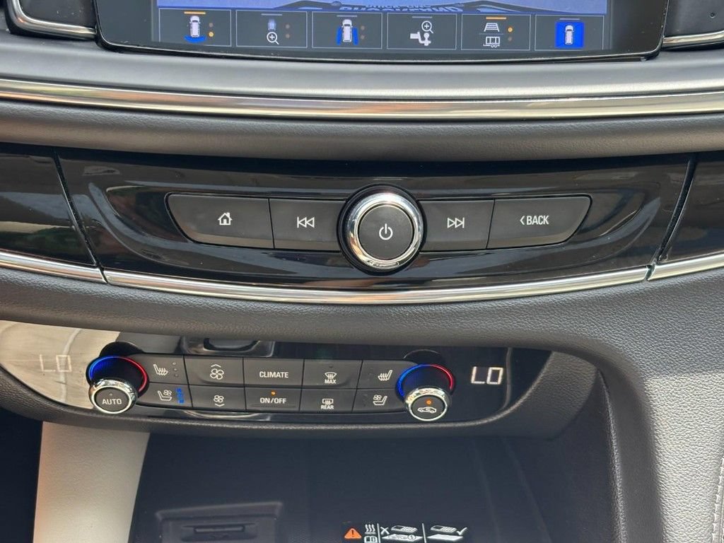 Used 2023 Buick Enclave Avenir w/ Avenir Technology Package AWD/4WD image 25