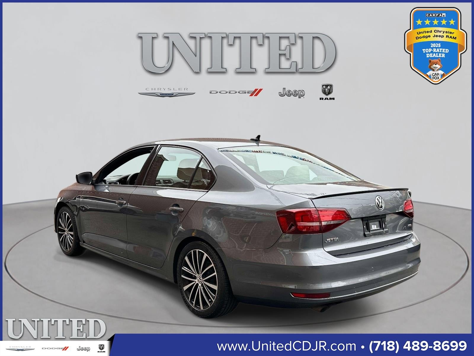 Used 2016 Volkswagen Jetta Sport w/ Lighting Package image 4