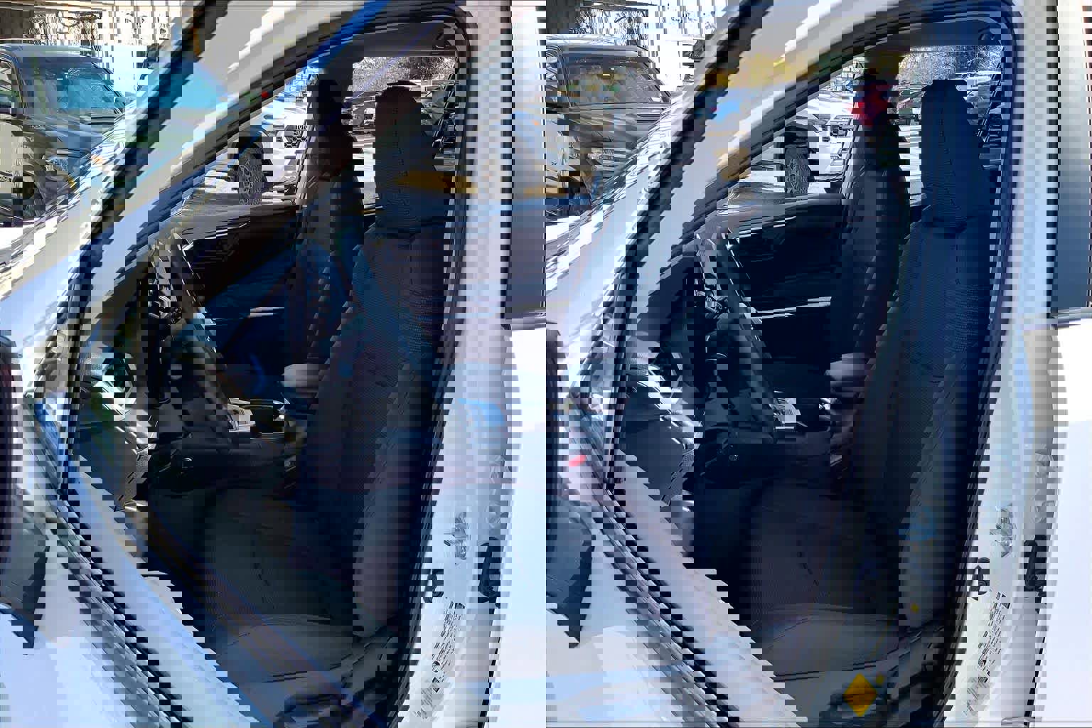 Used 2024 Toyota RAV4 LE image 7