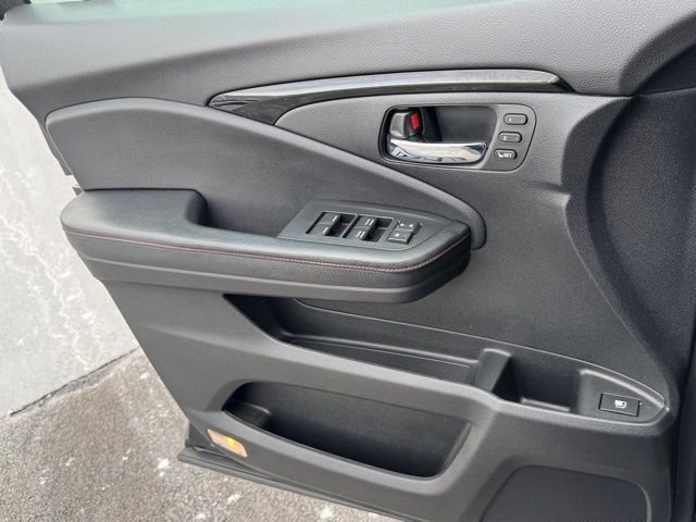 Used 2019 Honda Ridgeline Black Edition image 13