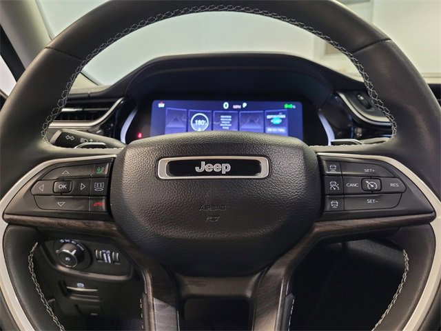 Used 2022 Jeep Grand Cherokee Limited 4xe w/ Luxury Tech Group II image 25