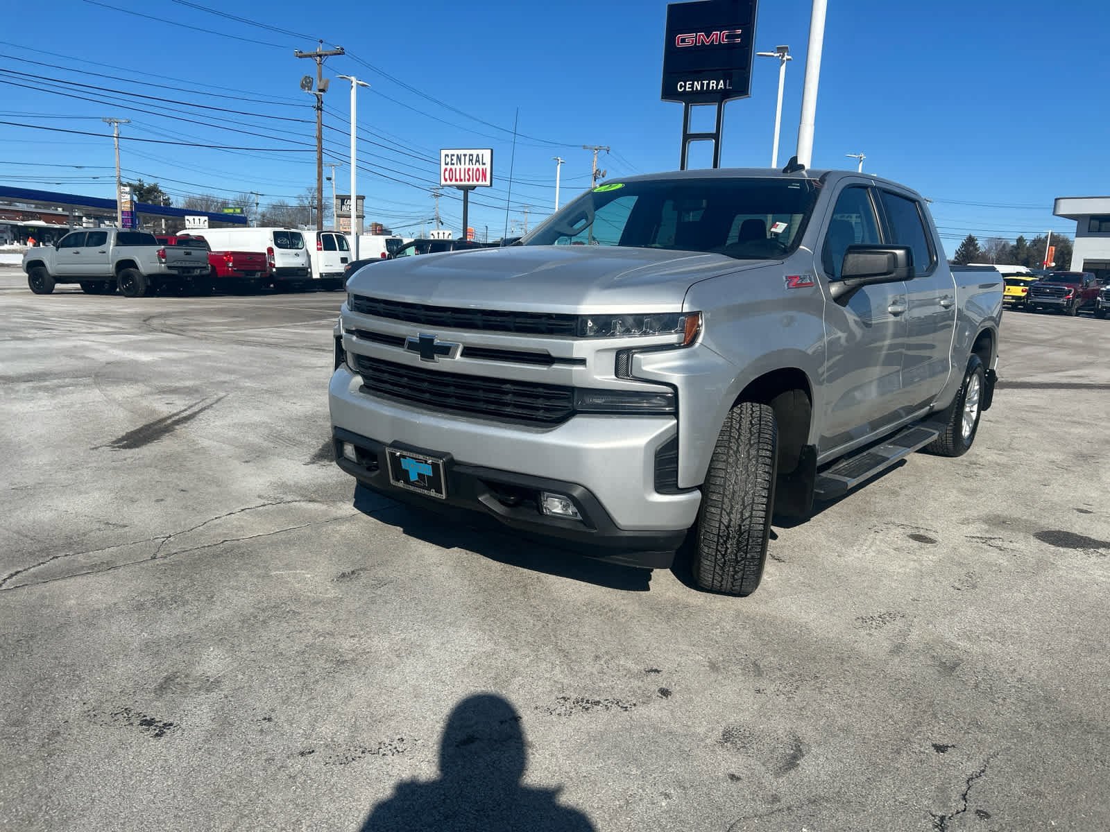 Used 2020 Chevrolet Silverado 1500 RST AWD/4WD image 3