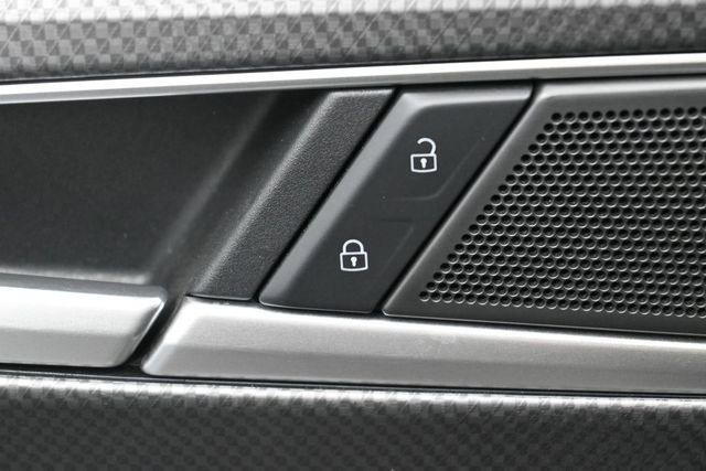 Used 2024 Volkswagen Atlas Peak Edition SE AWD/4WD image 14