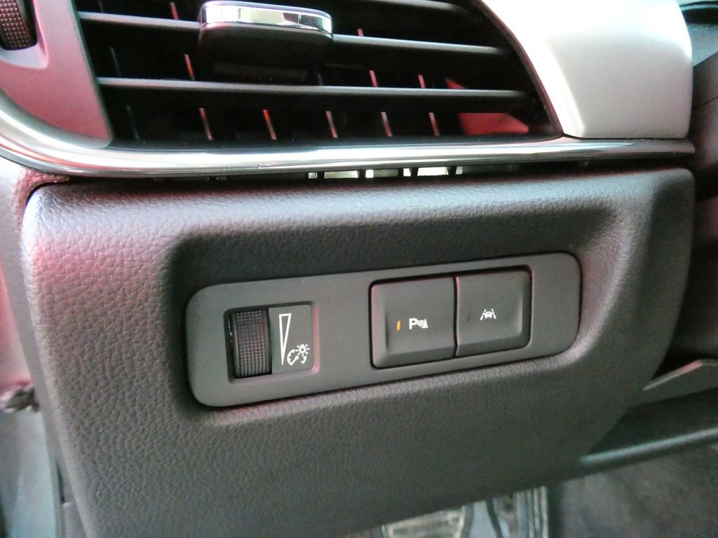 Used 2015 Cadillac ATS Luxury w/ Sun And Sound Package image 19