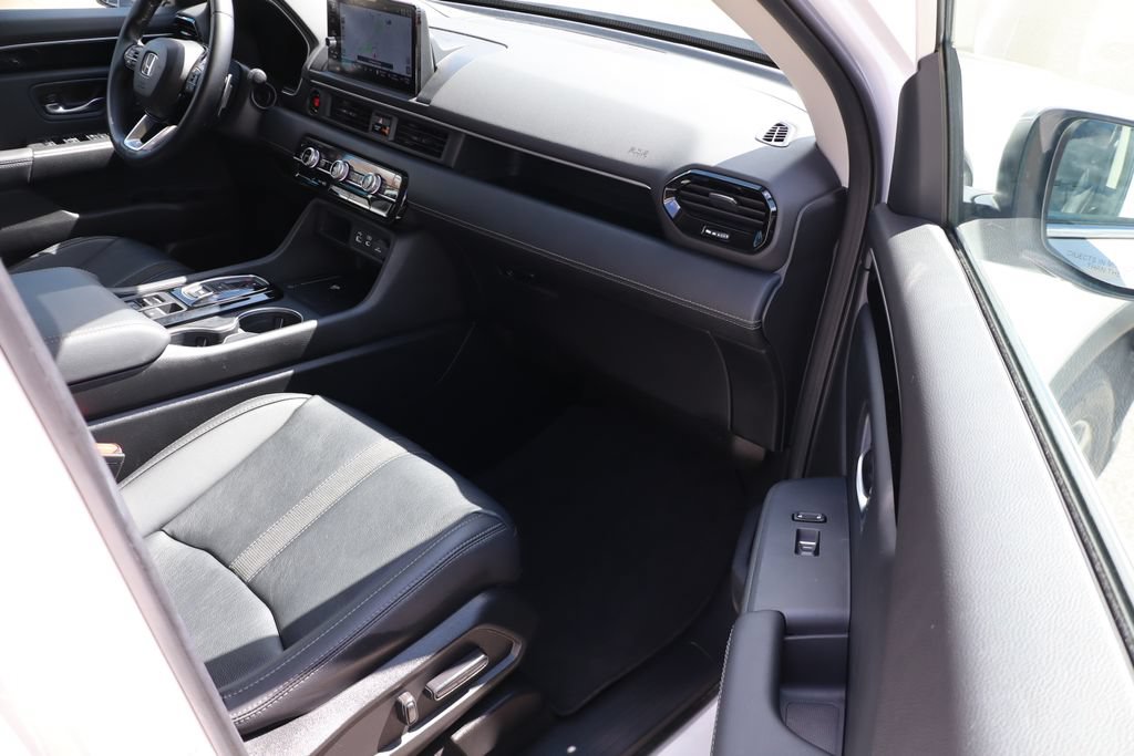 Used 2023 Honda Pilot Touring image 47