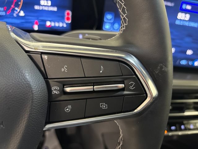 Used 2025 Chevrolet Traverse LT FWD image 29