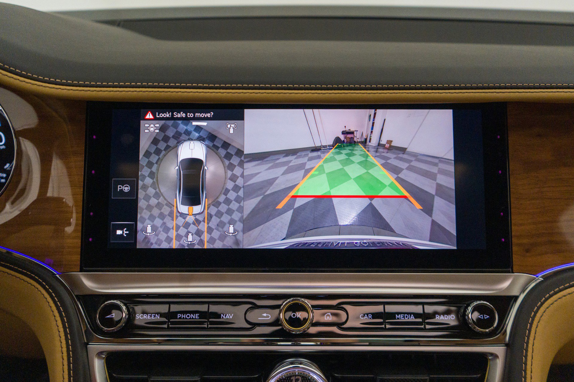 Used 2026 Bentley Flying Spur Plug-In Hybrid image 39