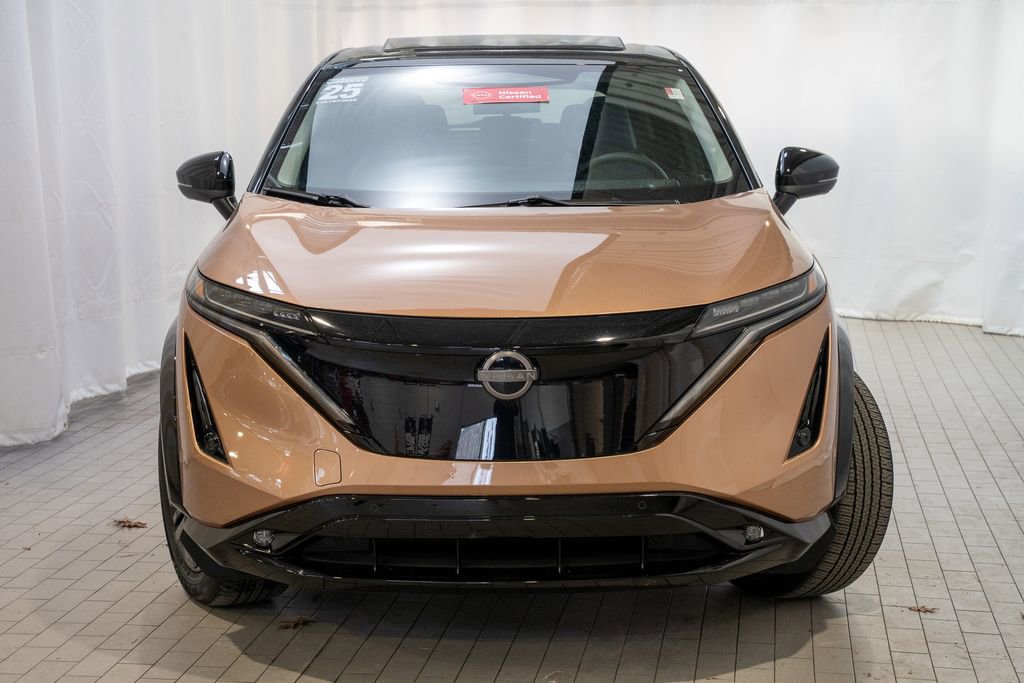 Certified 2025 Nissan Ariya Platinum image 3