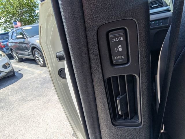 Used 2019 Honda Odyssey Elite image 16