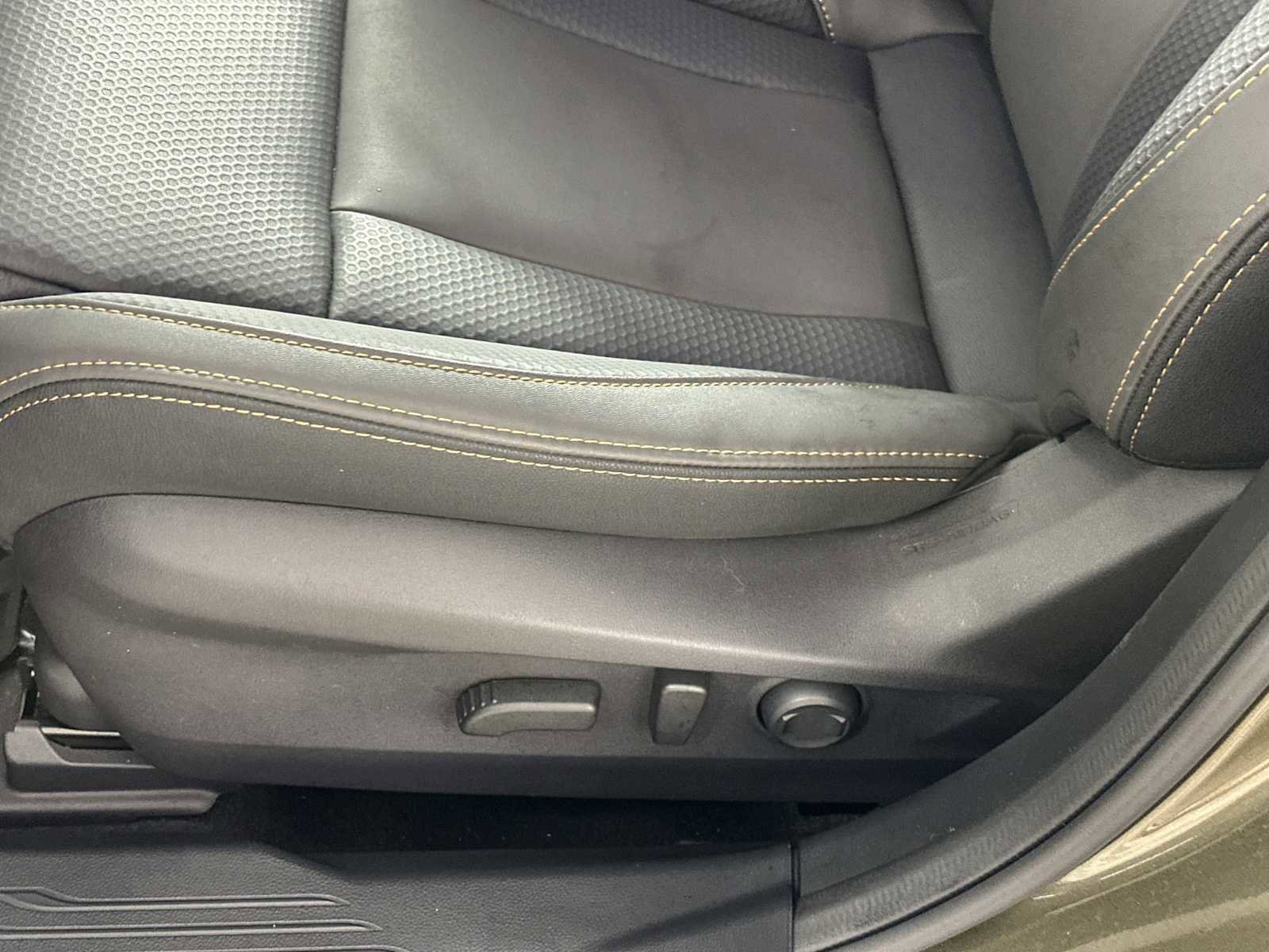 Used 2025 Subaru Outback Wilderness AWD/4WD image 12