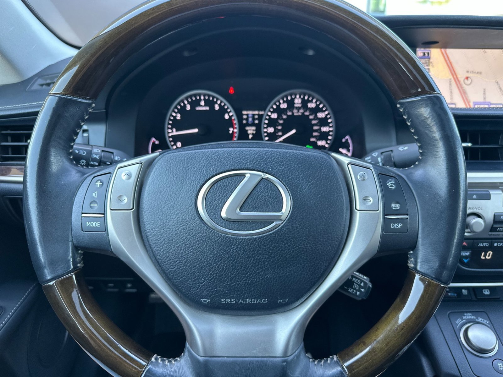 Used 2014 Lexus ES 350 w/ Luxury Package FWD image 21