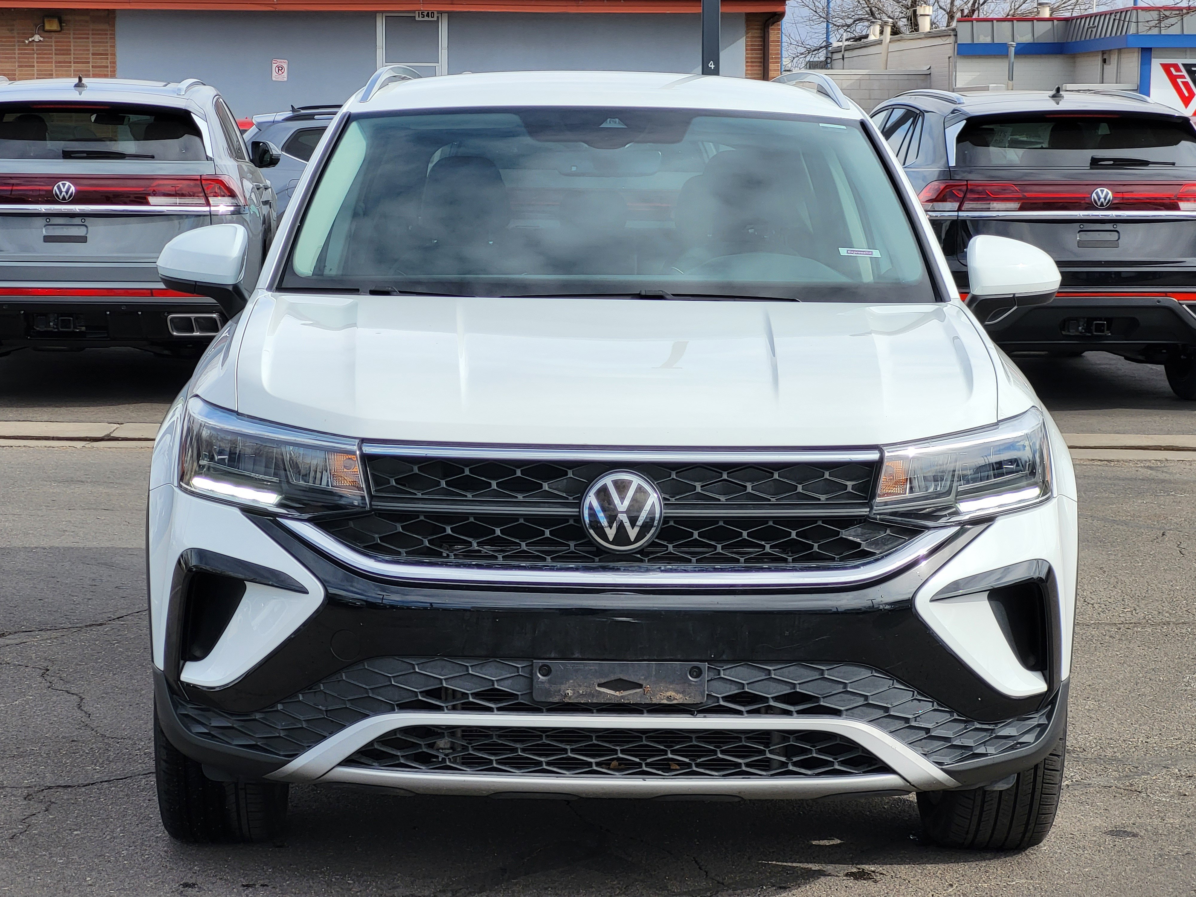 Used 2023 Volkswagen Taos SE image 6