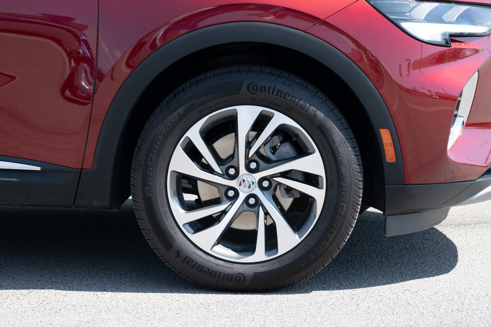 Used 2023 Buick Envision Essence image 11