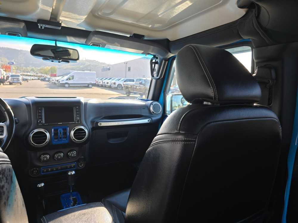 Used 2017 Jeep Wrangler Unlimited Sahara w/ Quick Order Package 24E Chief image 14