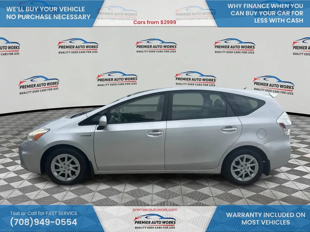 Used 2012 Toyota Prius V Two FWD image 9