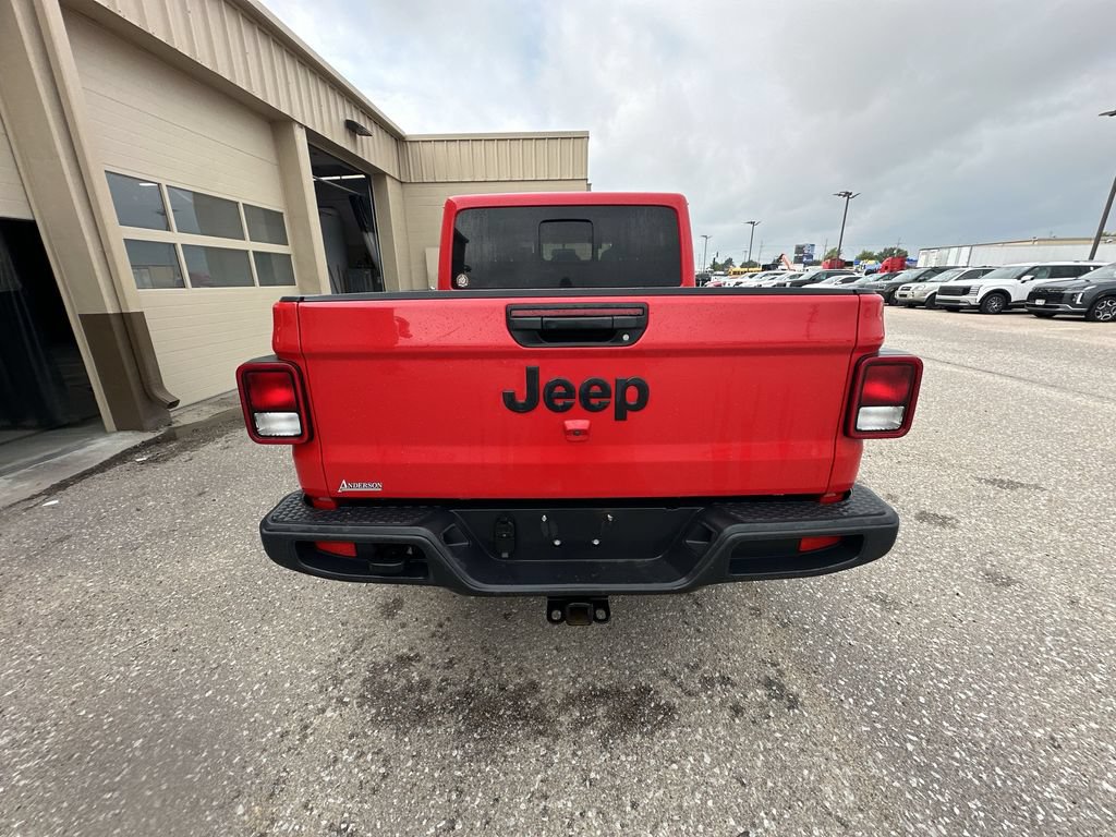 Used 2025 Jeep Gladiator Sport AWD/4WD image 13