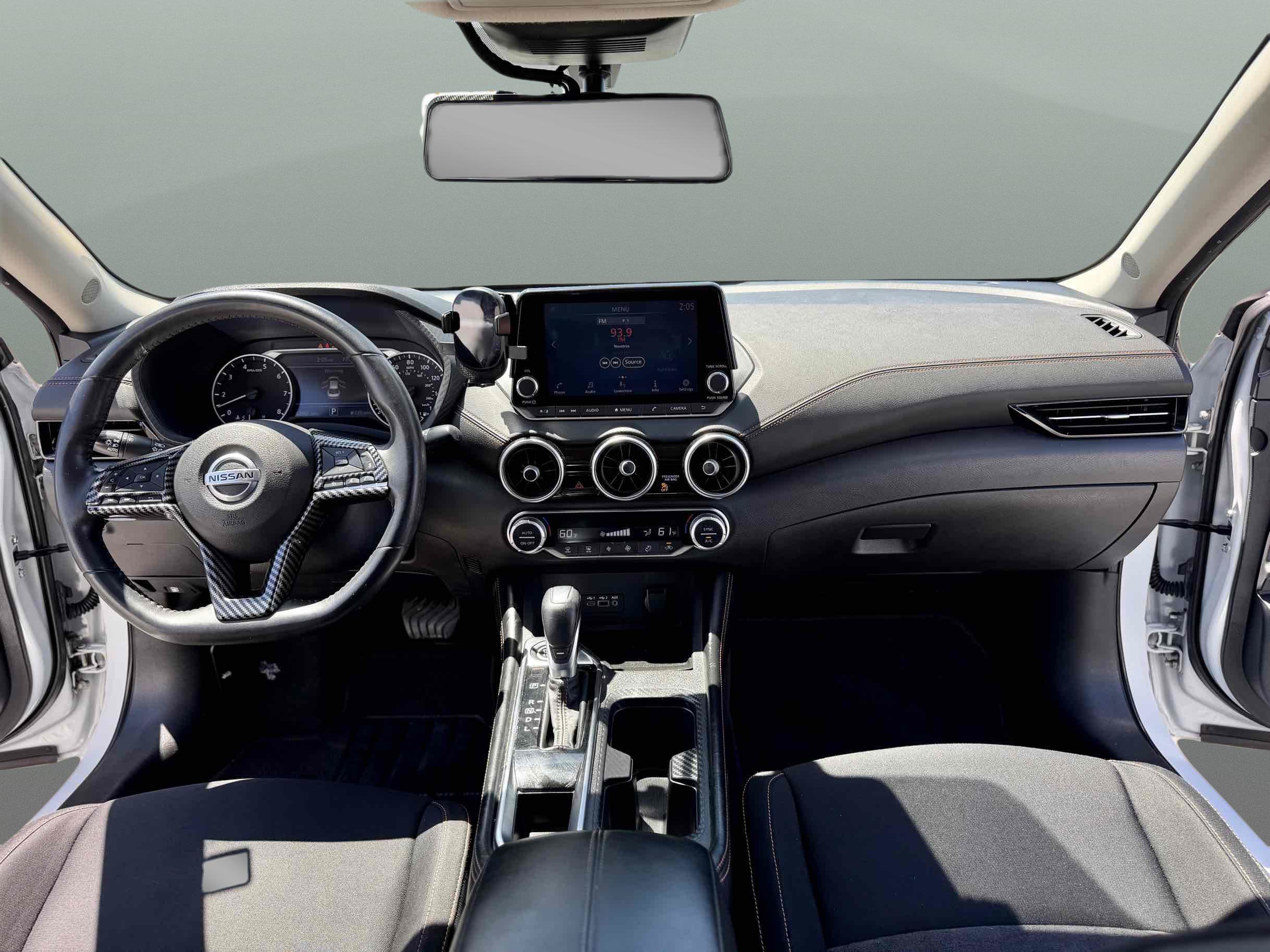 Used 2020 Nissan Sentra SR w/ Electronics Package FWD image 9