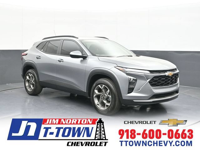 New 2026 Chevrolet Trax LT w/ Driver Confidence Package FWD image 1