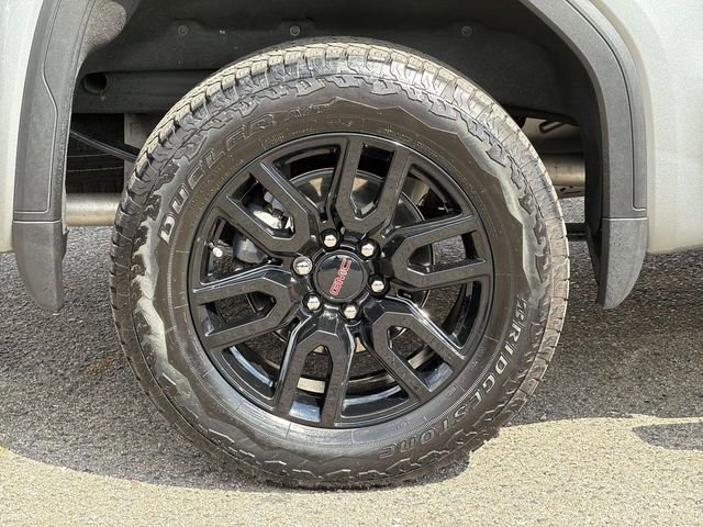 Used 2025 GMC Sierra 1500 Elevation w/ Elevation Premium Package AWD/4WD image 32
