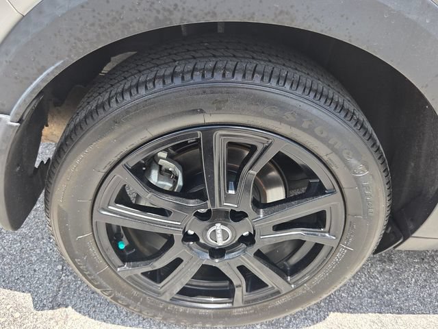 Used 2024 Nissan Kicks SV FWD image 18