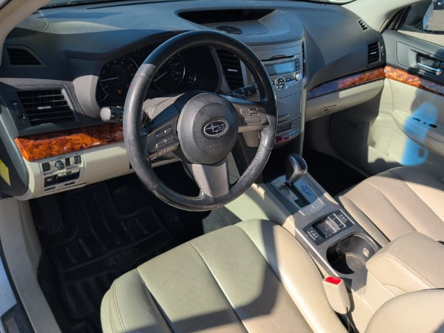 Used 2011 Subaru Outback 2.5i Limited AWD/4WD image 15
