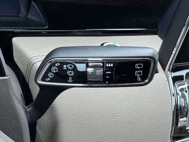 Used 2022 Lincoln Navigator L Reserve image 23