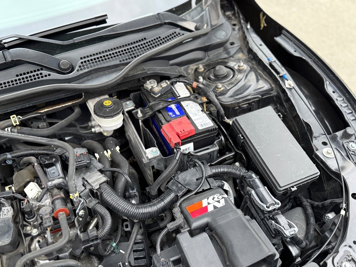 Used 2018 Honda Civic Sport image 12