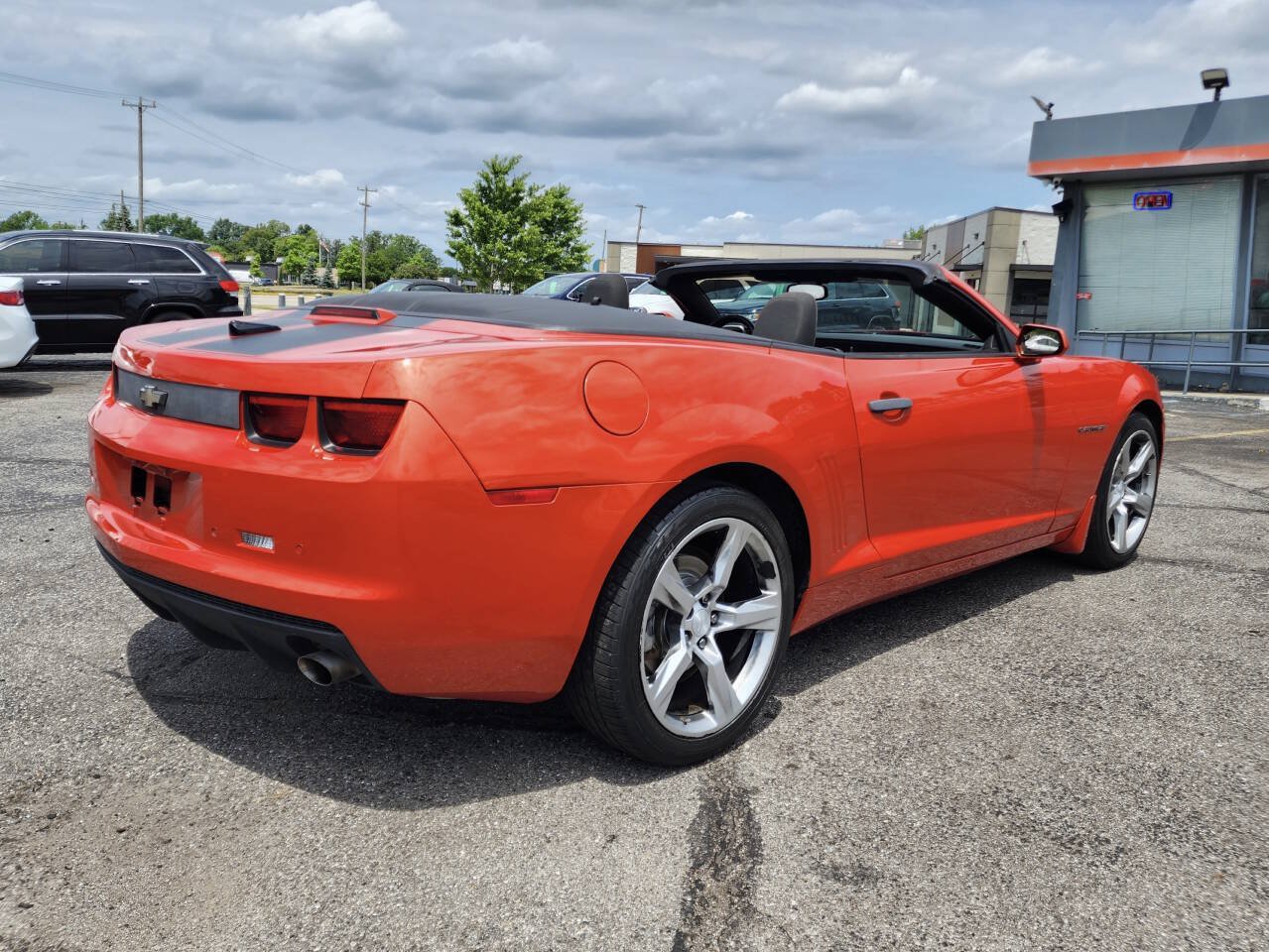 Used 2011 Chevrolet Camaro LT RWD image 7