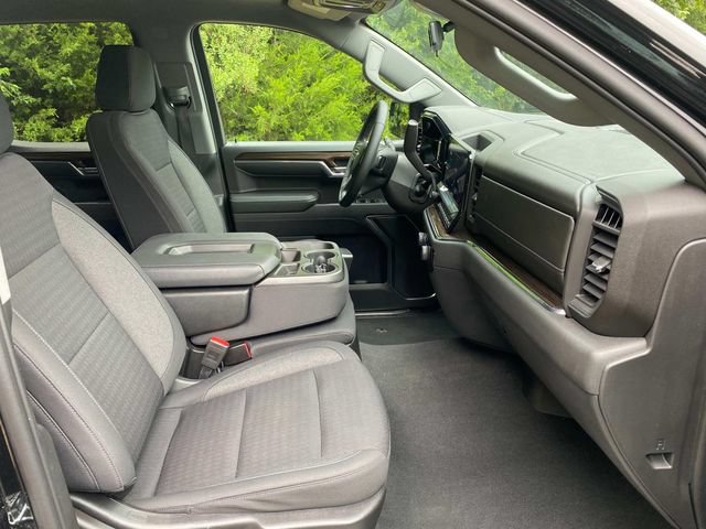Used 2023 Chevrolet Silverado 1500 LT AWD/4WD image 34