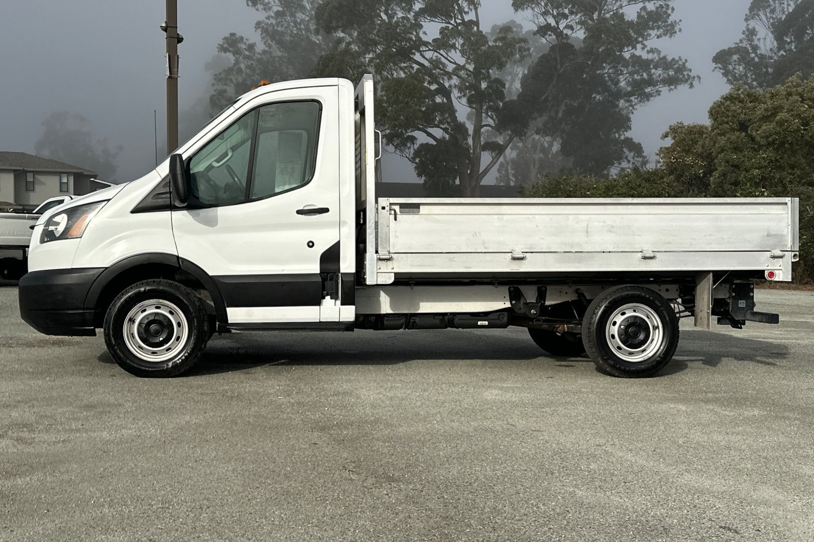 Used 2019 Ford Transit 250 138 RWD image 2
