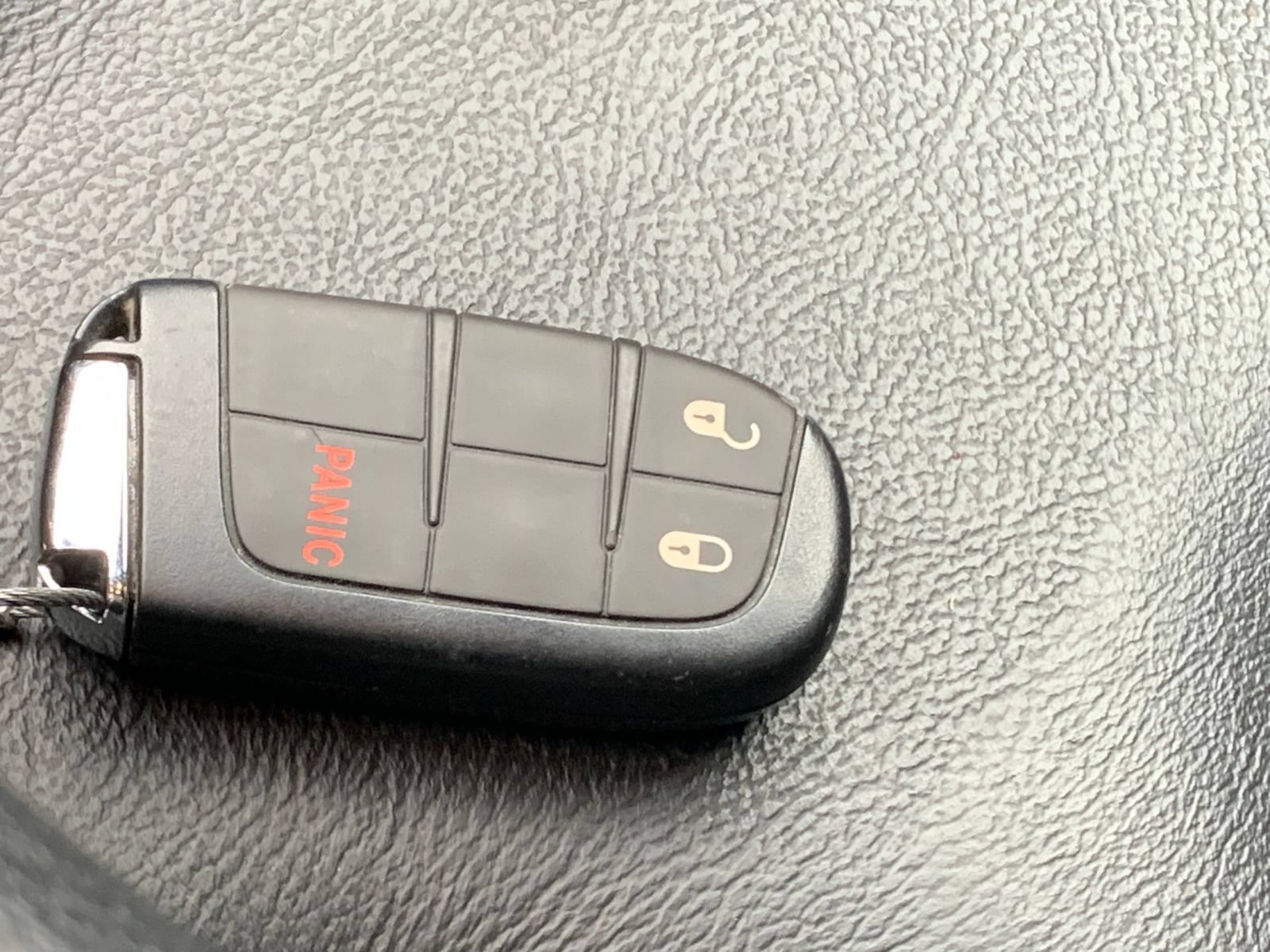 Used 2025 Jeep Compass Trailhawk AWD/4WD image 21