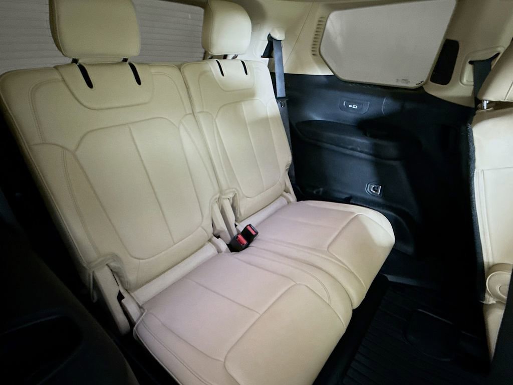 Used 2022 Jeep Grand Cherokee L Limited image 28