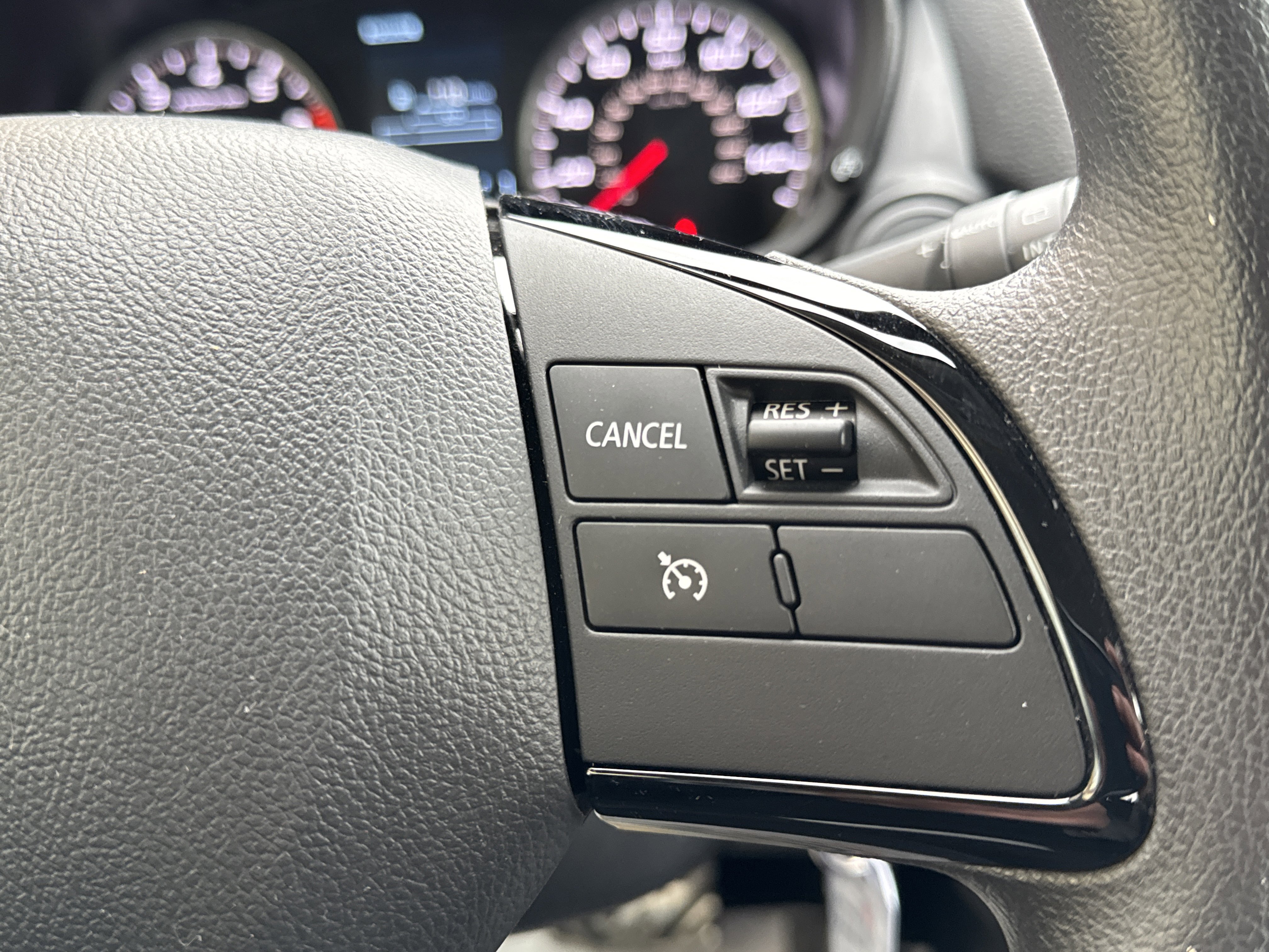 Used 2022 Mitsubishi Eclipse Cross LE image 18